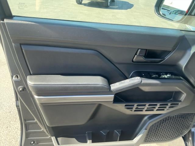 2025 Toyota TACOMA SR5 SR5