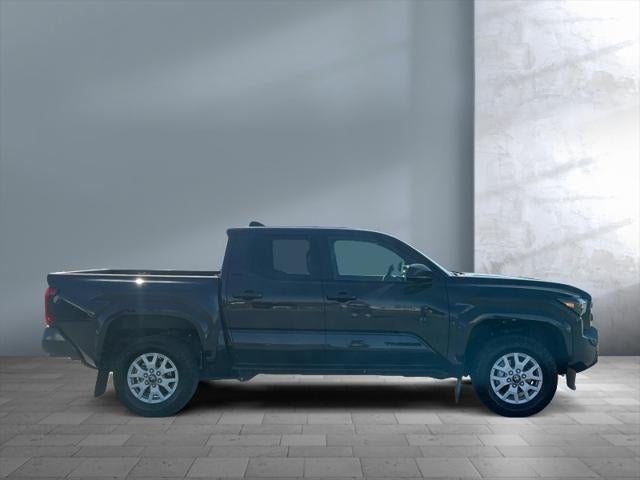 2025 Toyota TACOMA SR5 SR5