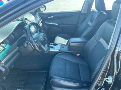 2013 Toyota CAMRY SE
