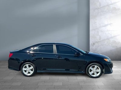 2013 Toyota CAMRY SE