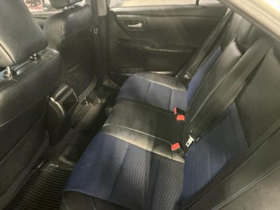 2016 Toyota Camry SE w/Special Edition Pkg
