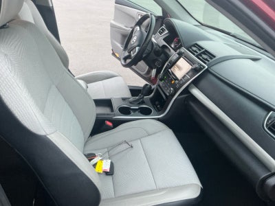 2016 Toyota Camry SE