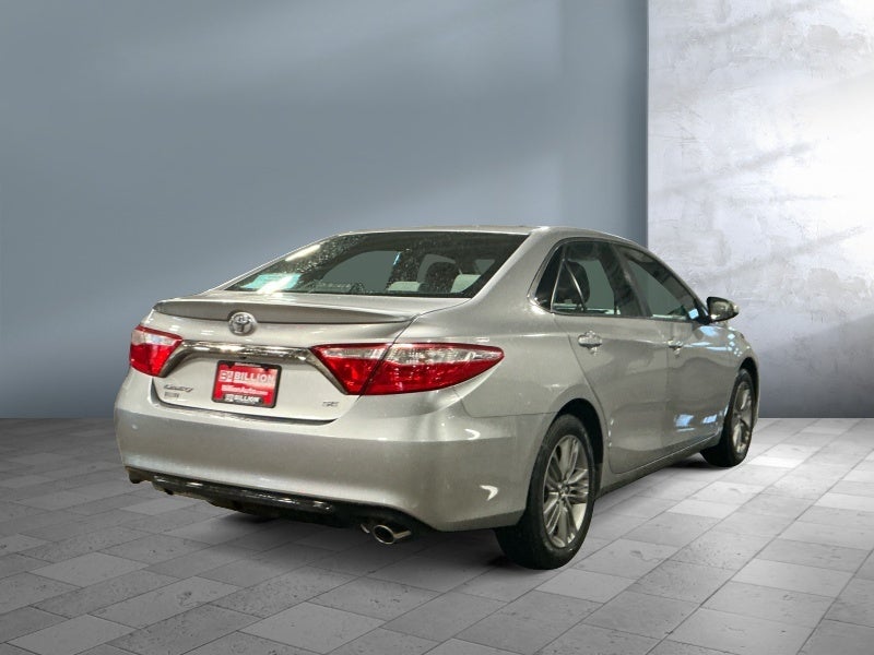 2016 Toyota CAMRY SE