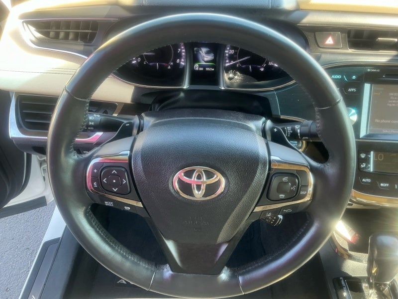 2016 Toyota AVALON Limited