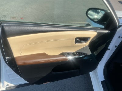 2016 Toyota AVALON Limited