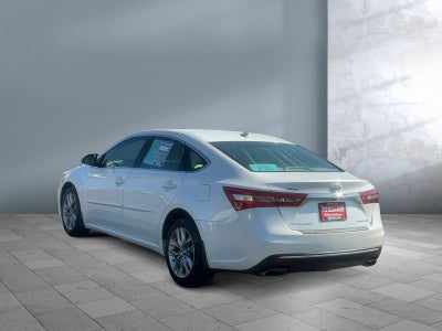 2016 Toyota AVALON Limited