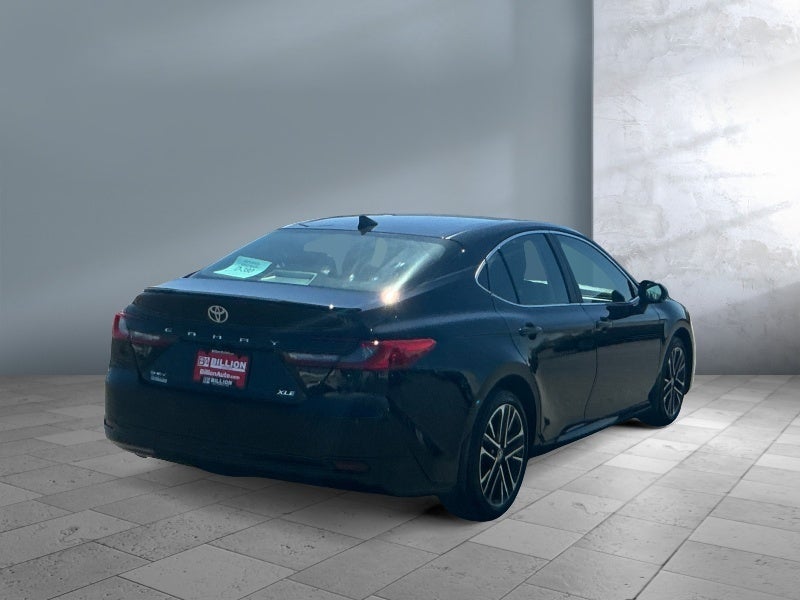 2025 Toyota CAMRY XLE