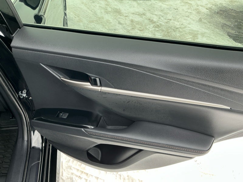 2025 Toyota CAMRY XLE