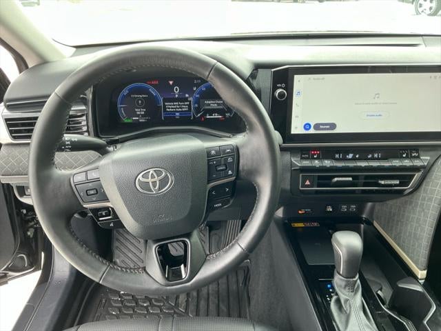 2025 Toyota CAMRY XLE