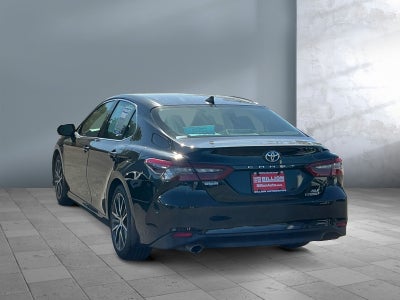 2022 Toyota Camry Hybrid Hybrid XLE