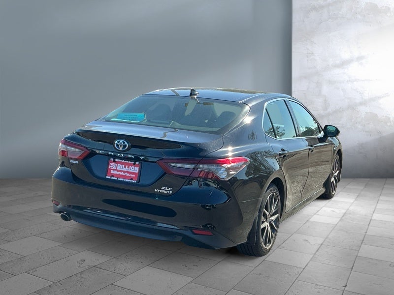 2022 Toyota Camry Hybrid Hybrid XLE