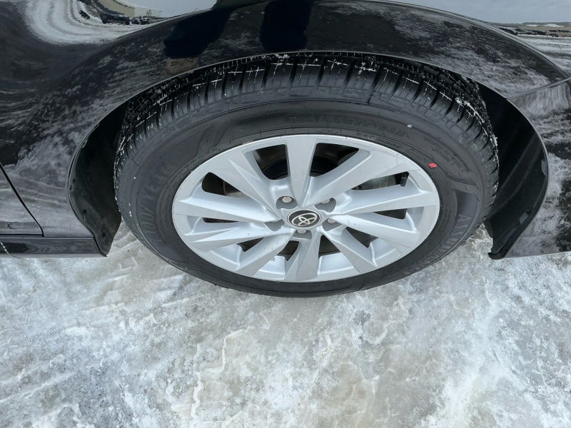 2023 Toyota CAMRY LE