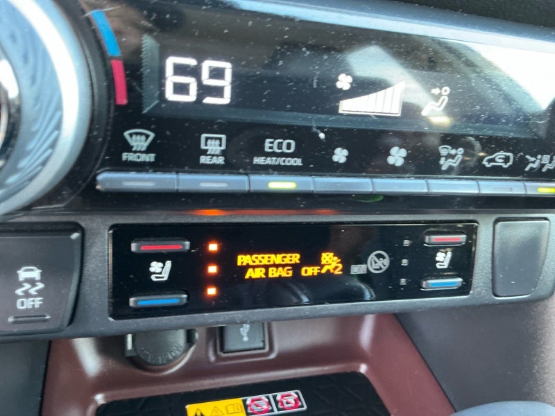 2022 Toyota RAV4 HYBRID Hybrid Limited