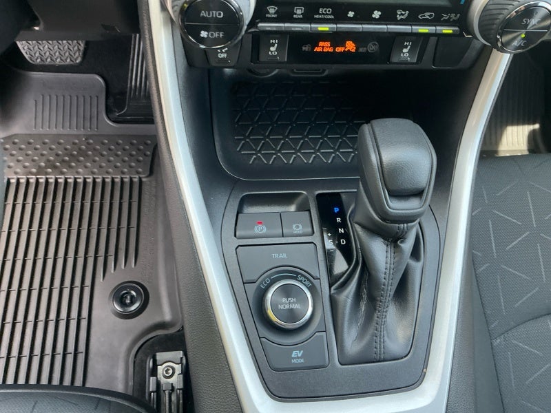 2025 Toyota RAV4 Hybrid Hybrid XLE
