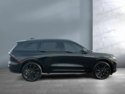 2024 Lincoln Nautilus Reserve