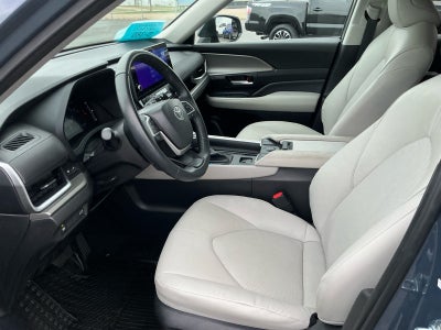 2025 Toyota Grand Highlander XLE