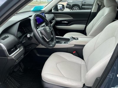 2025 Toyota Grand Highlander XLE