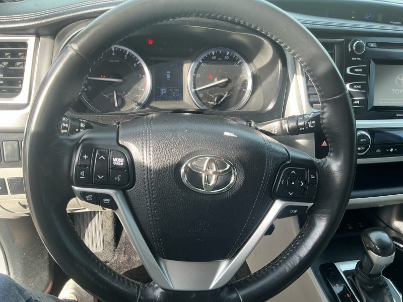 2015 Toyota HIGHLANDER LE Plus