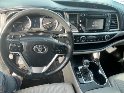 2015 Toyota HIGHLANDER LE Plus
