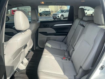 2015 Toyota HIGHLANDER LE Plus