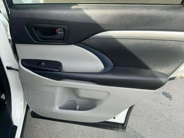 2015 Toyota HIGHLANDER LE Plus