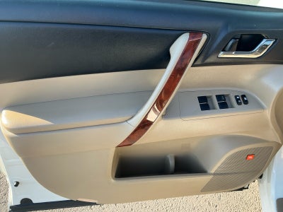 2011 Toyota HIGHLANDER LTD Limited