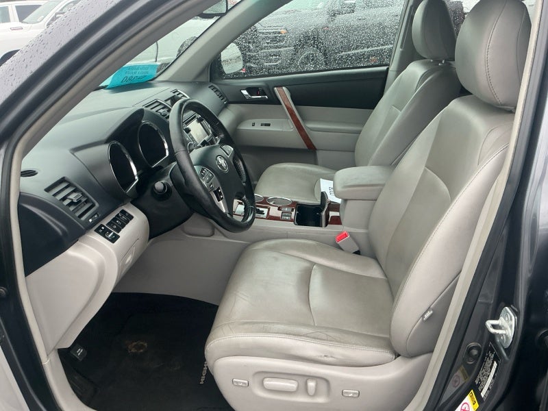 2013 Toyota HIGHLANDER Limited
