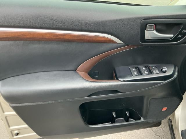 2015 Toyota HIGHLANDER Limited