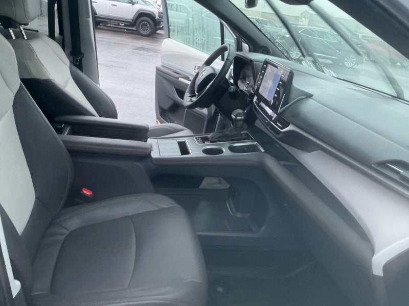 2023 Toyota Sienna XSE