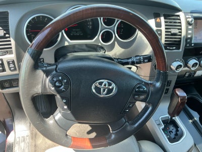 2013 Toyota SEQUOIA Platinum