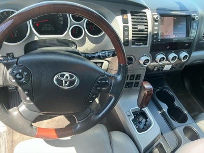 2013 Toyota SEQUOIA Platinum