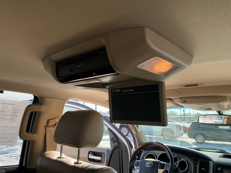 2017 Toyota SEQUOIA 4X4 Platinum