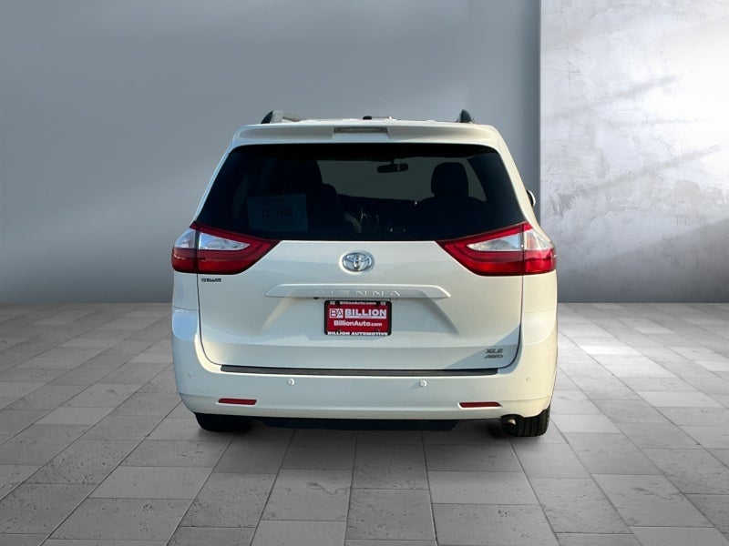 2017 Toyota Sienna XLE Premium