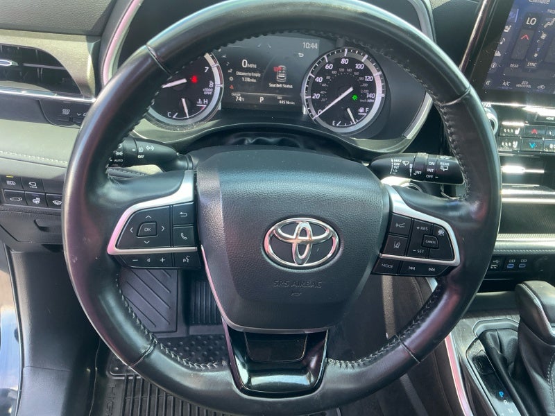 2022 Toyota Highlander Limited