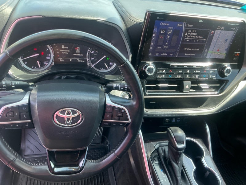 2022 Toyota Highlander Limited