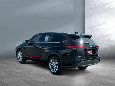 2022 Toyota Highlander Limited