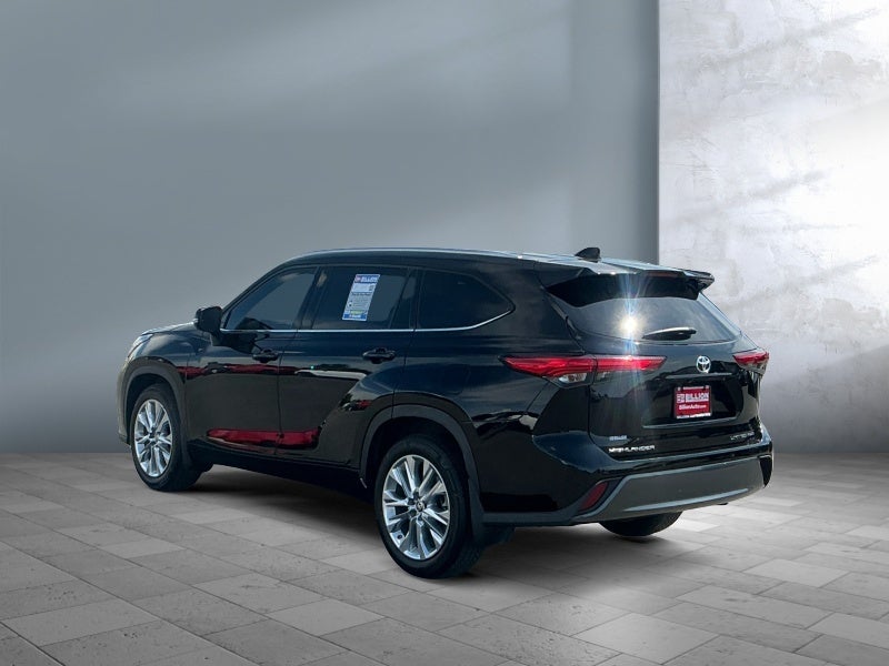 2022 Toyota Highlander Limited