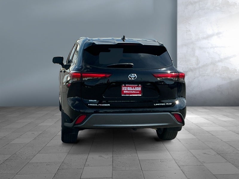 2022 Toyota Highlander Limited