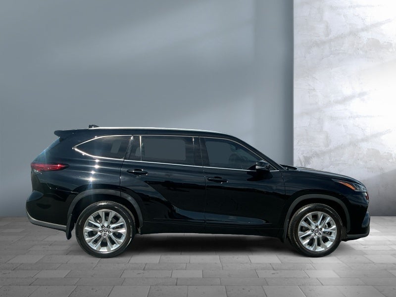 2022 Toyota Highlander Limited