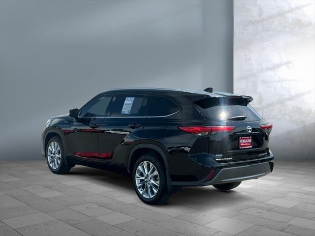 2022 Toyota Highlander Limited