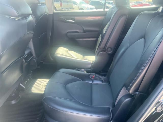 2022 Toyota HIGHLANDER Limited