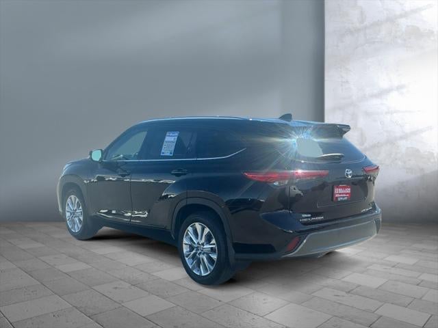 2022 Toyota HIGHLANDER Limited