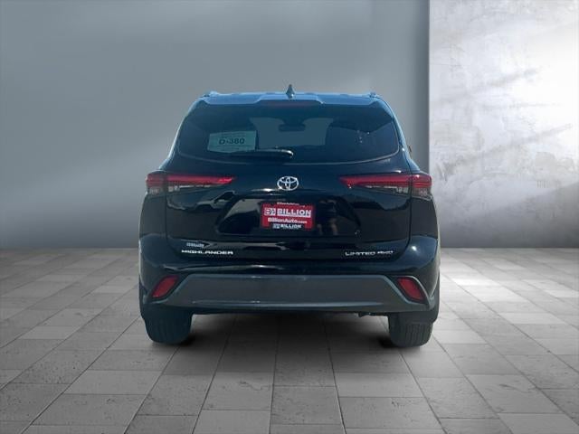 2022 Toyota HIGHLANDER Limited