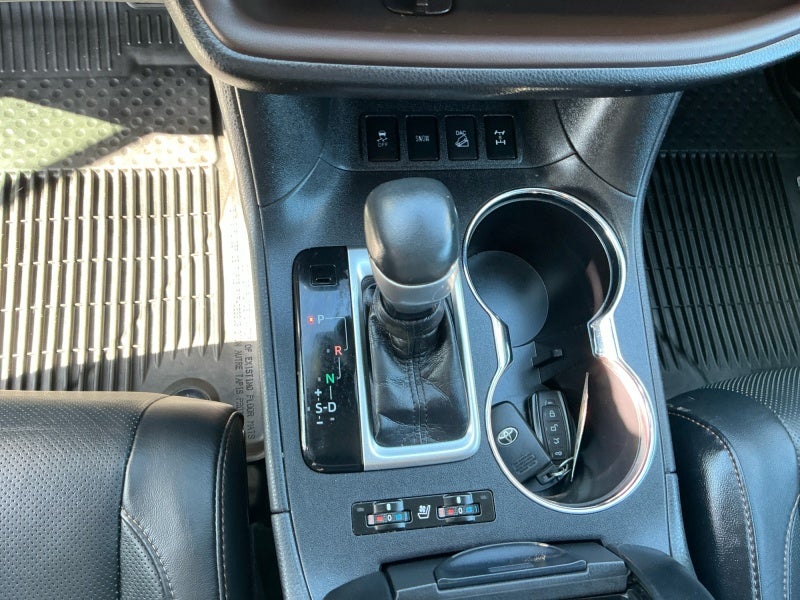 2018 Toyota HIGHLANDER Limited Platinum