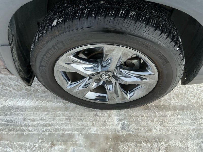 2019 Toyota HIGHLANDER Limited Platinum