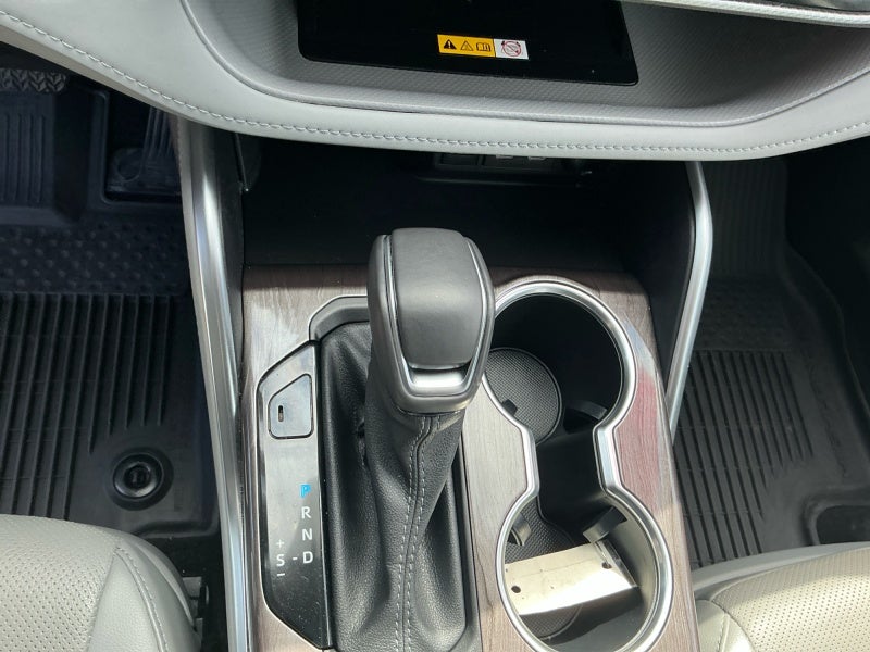 2023 Toyota HIGHLANDER HYBRD Hybrid Platinum