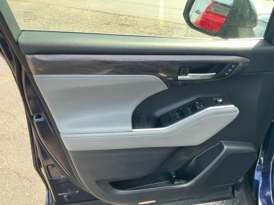 2023 Toyota HIGHLANDER HYBRD Hybrid Platinum