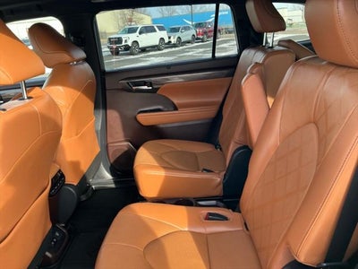 2021 Toyota HIGHLANDER HYBRD Hybrid Platinum