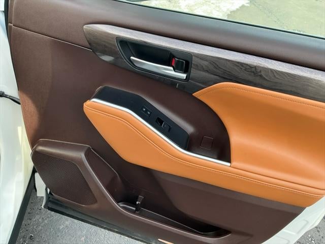 2021 Toyota HIGHLANDER HYBRD Hybrid Platinum