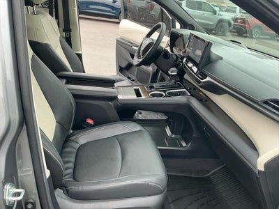 2026 Toyota Sienna Platinum